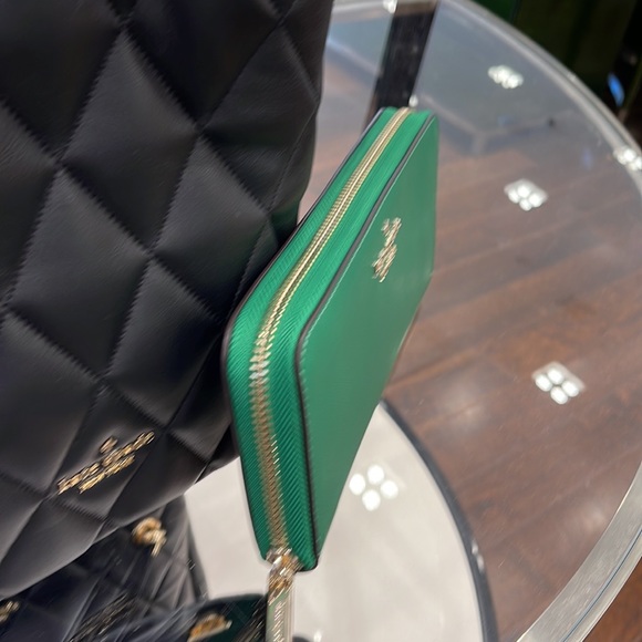 Kate Spade Staci Large Continental Wallet 
Green Bean - Picture 13 of 16